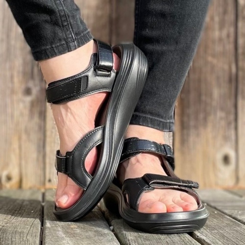 Kybun kyBoot Pado Black Women’s Sandals, size 8.5